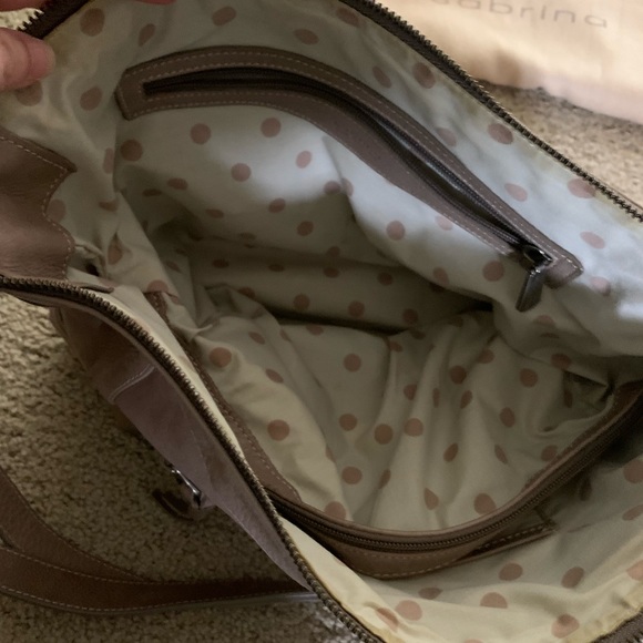 Italian Leather Messenger crossbody from Sabrina with dust cover - Picture 11 of 14